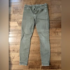 Gap Women’s skinny stretch jeans